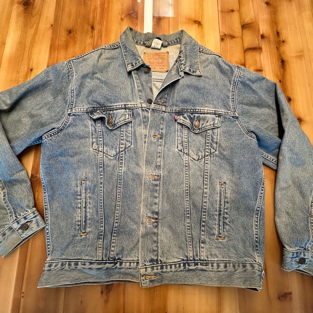 Levi's Light Blue Denim Jacket - Vintage